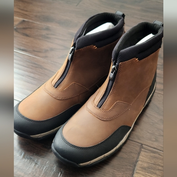 MEN'S CLARKS GROVE ZIP II WINTER BOOTS, SIZE 11.5 M. NEW WITH BOX. - Picture 3 of 11